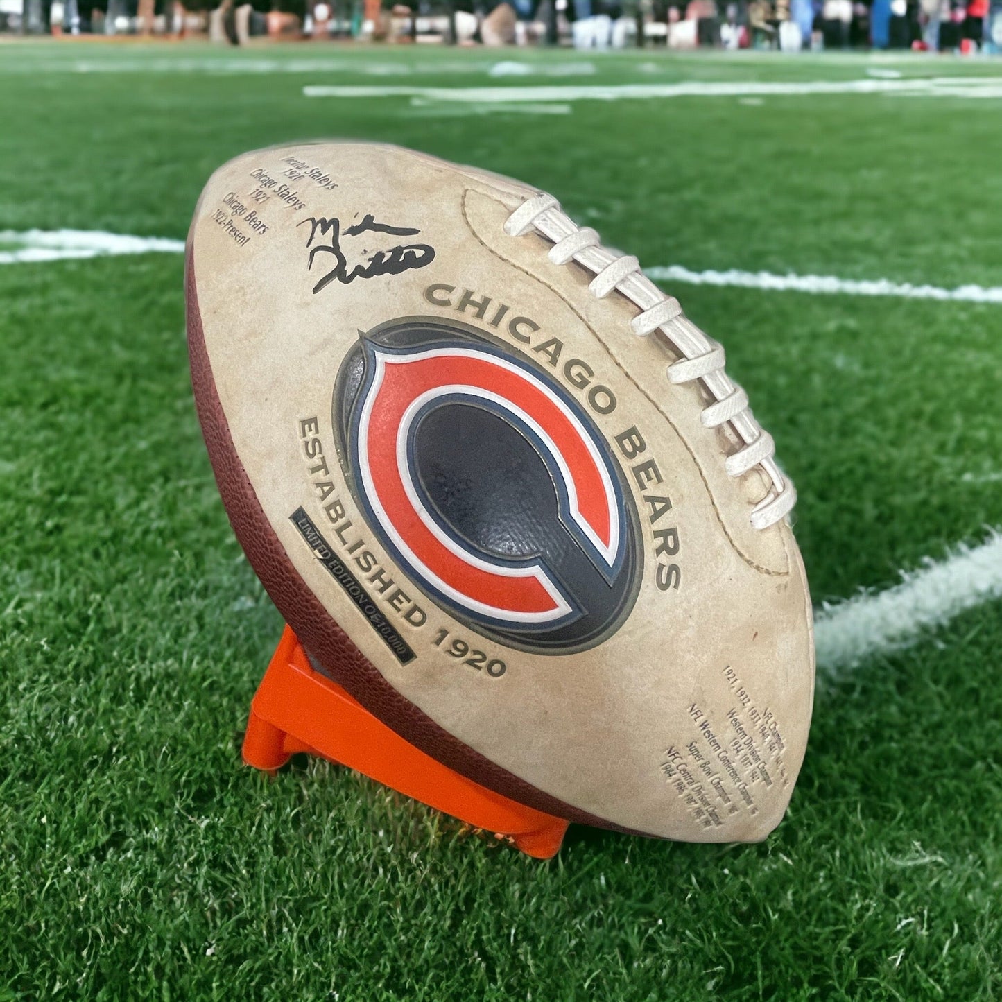 Chicago Bears Mike Ditka & Dan Hampton Autographed Helmet at his 1985 Super Bowl Champion Golf Outing 25th Anniversary